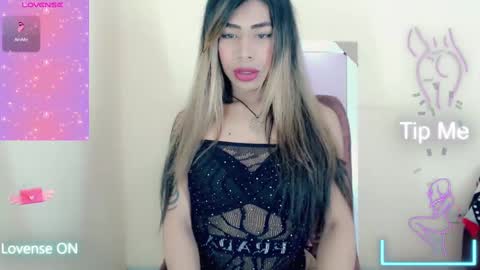 Snapshot of chocolatetriplex chatting on February 2025 06:56:02 AM chocolatetriplex online show from February 2025 06:56:02 AM