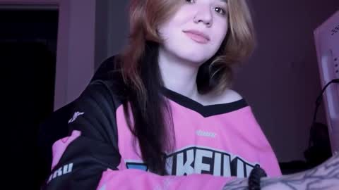 Snapshot of choimia chatting on December 2025 12:15:02 AM Lissa online show from December 2025 12:15:02 AM