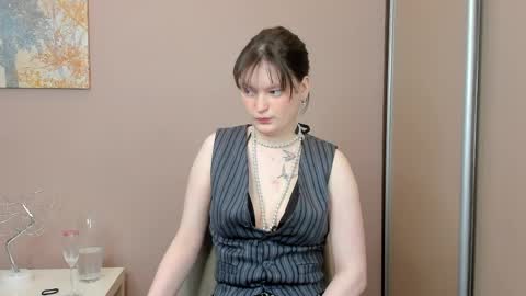 Cassandra online show from April 2026 04:45:01 AM