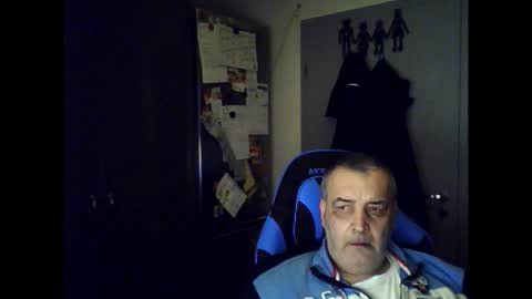 Chris online show from December 2025 03:35:02 AM