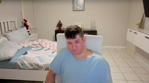 Snapshot of chris___evanss chatting on December 2025 01:21:02 AM Chris Evens online show from December 2025 01:21:02 AM