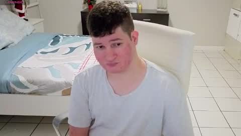 Snapshot of chris___evanss chatting on December 2025 09:01:02 PM Chris Evens online show from December 2025 09:01:02 PM