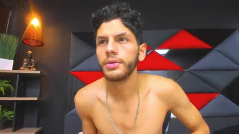 chris_grey2 online show from June 2026 06:40:01 PM