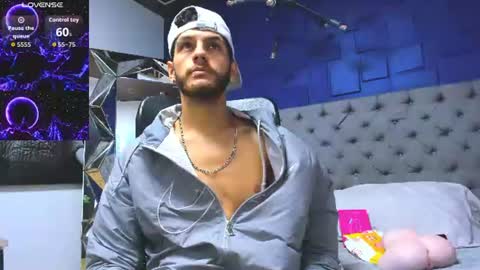 chris_grey2 online show from June 2026 06:51:02 PM