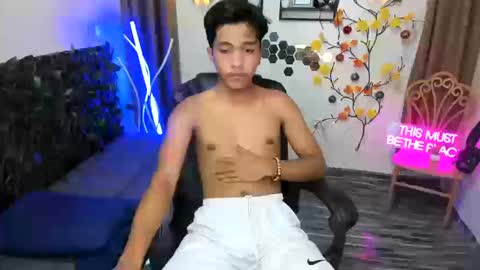 chris_hardfucker online show from December 2025 03:34:01 AM