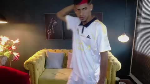 chris online show from July 2026 09:17:02 PM