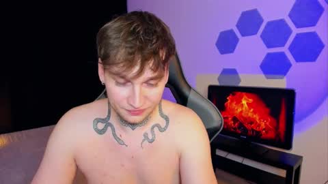 Chris Tyson online show from February 2025 01:04:01 AM