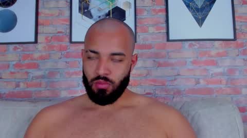 Snapshot of chris_varden chatting on March 2026 08:01:01 PM Chris Varden online show from March 2026 08:01:01 PM