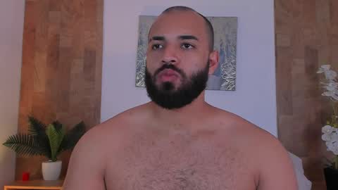 Snapshot of chris_varden chatting on March 2026 07:59:01 PM Chris Varden online show from March 2026 07:59:01 PM