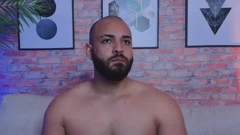 Snapshot of chris_varden chatting on April 2026 07:08:02 PM Chris Varden online show from April 2026 07:08:02 PM