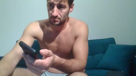 chrisaron online show from November 2025 04:33:02 AM