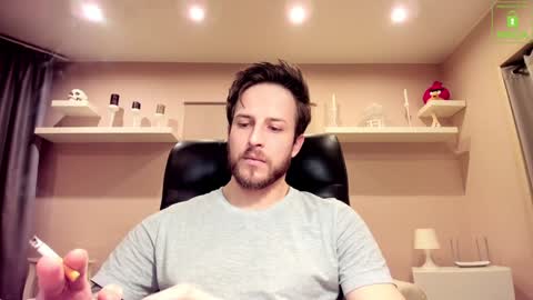 Snapshot of chriscarrey chatting on January 2025 11:54:01 PM Chris online show from January 2025 11:54:01 PM