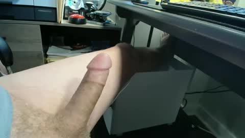 Snapshot of chriscock18103 chatting on November 2025 09:47:01 PM chriscock18103 online show from November 2025 09:47:01 PM