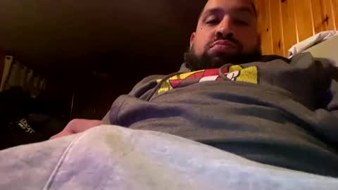 chrisr4203 online show from January 2025 04:23:01 AM