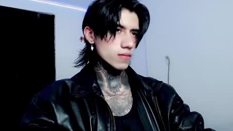 CHRIS  INDEPENT MODEL online show from February 2025 03:18:02 PM