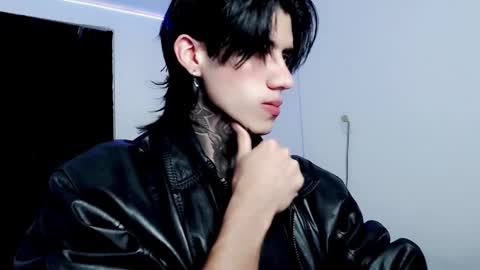 CHRIS  INDEPENT MODEL online show from February 2025 08:25:01 PM