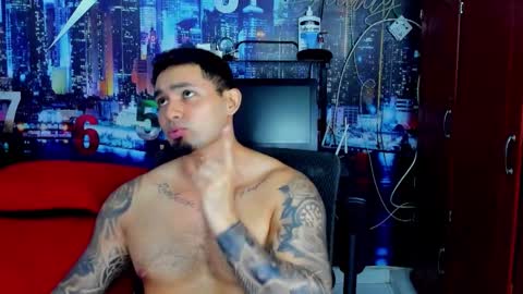 Chriss Stewart online show from December 2025 05:24:01 AM