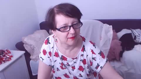 Christa online show from December 2024 04:01:02 AM