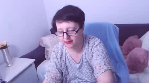 Christa online show from October 2025 03:37:02 AM