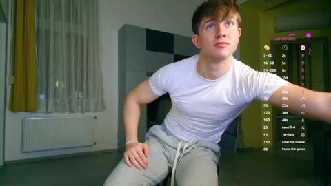 Snapshot of christianlevine_ chatting on November 2025 03:00:02 PM UPVOTE ME ------ ILL DO SOMETHING FOR FREE online show from November 2025 03:00:02 PM