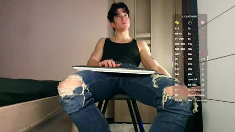 Snapshot of christianlevine_ chatting on January 2026 04:11:01 PM UPVOTE ME ------ ILL DO SOMETHING FOR FREE online show from January 2026 04:11:01 PM