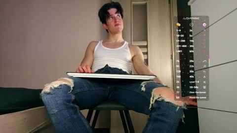 Snapshot of christianlevine_ chatting on January 2026 05:43:01 AM UPVOTE ME ------ ILL DO SOMETHING FOR FREE online show from January 2026 05:43:01 AM