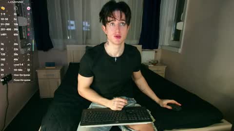 Snapshot of christianlevine_ chatting on January 2026 04:44:01 PM UPVOTE ME ------ ILL DO SOMETHING FOR FREE online show from January 2026 04:44:01 PM