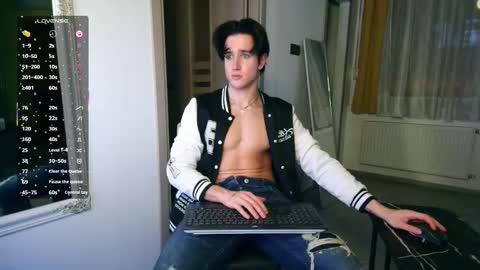 Snapshot of christianlevine_ chatting on February 2026 09:11:01 PM UPVOTE ME ------ ILL DO SOMETHING FOR FREE online show from February 2026 09:11:01 PM