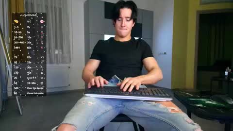 Snapshot of christianlevine_ chatting on February 2026 04:13:01 AM UPVOTE ME ------ ILL DO SOMETHING FOR FREE online show from February 2026 04:13:01 AM