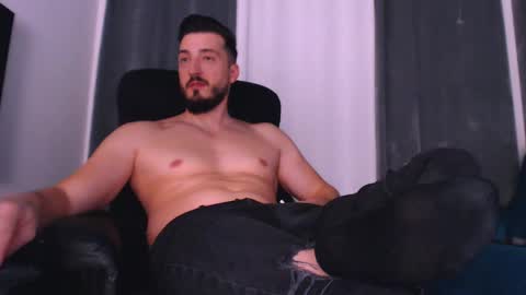 Snapshot of christiannstud chatting on February 2025 11:14:02 PM christiannstud online show from February 2025 11:14:02 PM