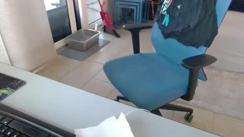 Snapshot of christiano1977 chatting on April 2026 11:43:02 PM Michael USA online show from April 2026 11:43:02 PM