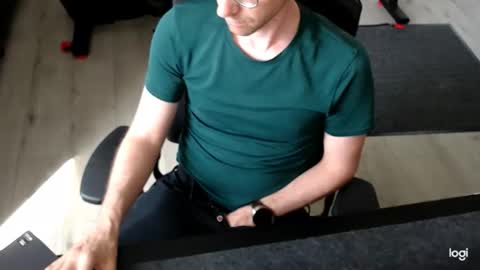 Snapshot of christianwrbwd chatting on April 2026 10:18:01 AM christianwrbwd online show from April 2026 10:18:01 AM