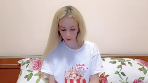 christihanson online show from April 2026 01:21:01 AM