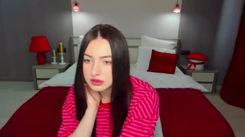 Snapshot of christinaflorence chatting on June 2026 06:04:02 AM Christina Florence online show from June 2026 06:04:02 AM