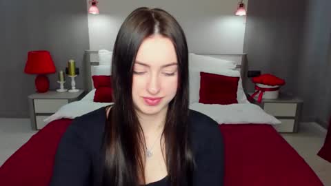 Snapshot of christinaflorence chatting on June 2026 06:48:02 AM Christina Florence online show from June 2026 06:48:02 AM
