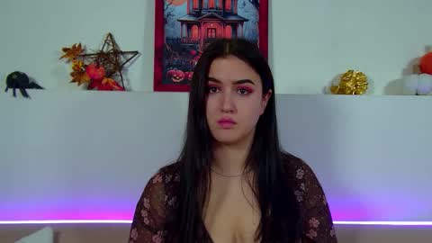 Christina online show from October 2025 06:23:01 PM