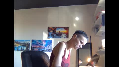 Christina Saunters online show from February 2025 10:31:01 PM