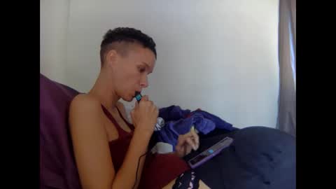 Christina Saunters online show from February 2025 06:01:02 PM