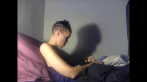 Christina Saunters online show from October 2025 12:01:02 PM