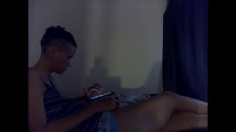 Christina Saunters online show from October 2025 04:01:02 AM