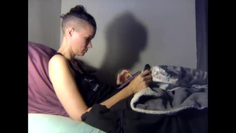 Christina Saunters online show from October 2025 12:39:01 PM