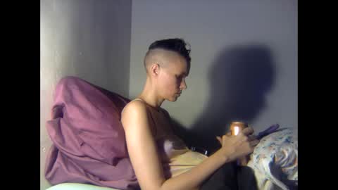 Christina Saunters online show from November 2025 12:04:01 PM