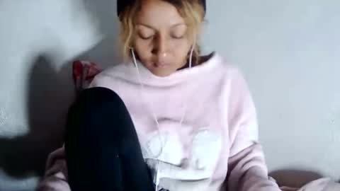 christine213 online show from January 2025 04:50:02 PM