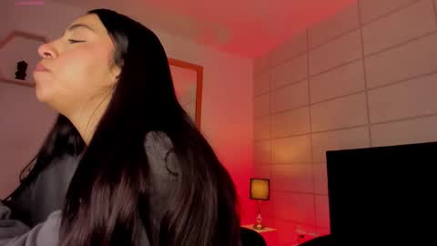 Snapshot of christine_harper chatting on September 2025 12:06:01 PM Christine online show from September 2025 12:06:01 PM