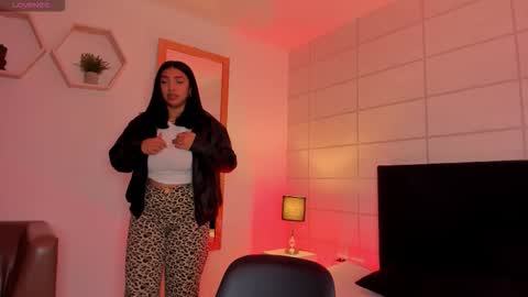 Snapshot of christine_harper chatting on December 2025 11:58:02 AM Christine online show from December 2025 11:58:02 AM