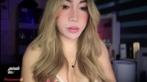 Snapshot of christinee_star chatting on September 2025 10:12:01 PM christine online show from September 2025 10:12:01 PM