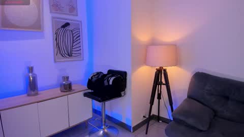 Snapshot of christineford1 chatting on March 2026 12:01:02 PM Christine Ford online show from March 2026 12:01:02 PM