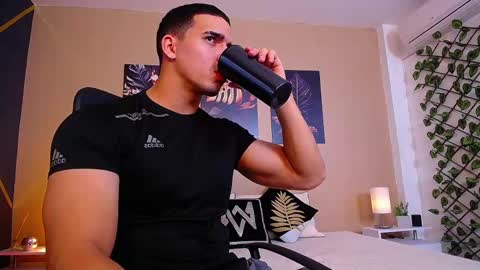 Snapshot of christopherblack_ chatting on November 2025 01:12:02 PM Christopher Black online show from November 2025 01:12:02 PM