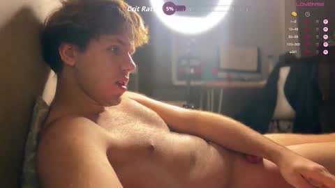 Christopher online show from November 2025 06:40:02 PM