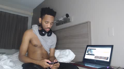 Snapshot of chrisvacherx chatting on February 2025 04:33:02 AM ChrisVacherx online show from February 2025 04:33:02 AM